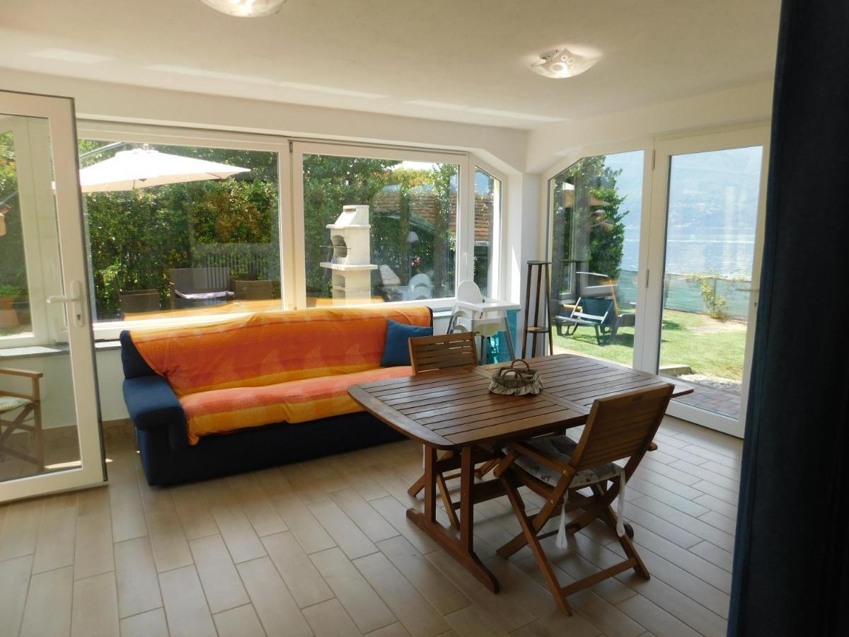 Vila Haus Am See Porto Valtravaglia Exteriér fotografie